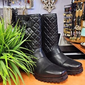 Micheal Kors Quilted Black Leather Boots